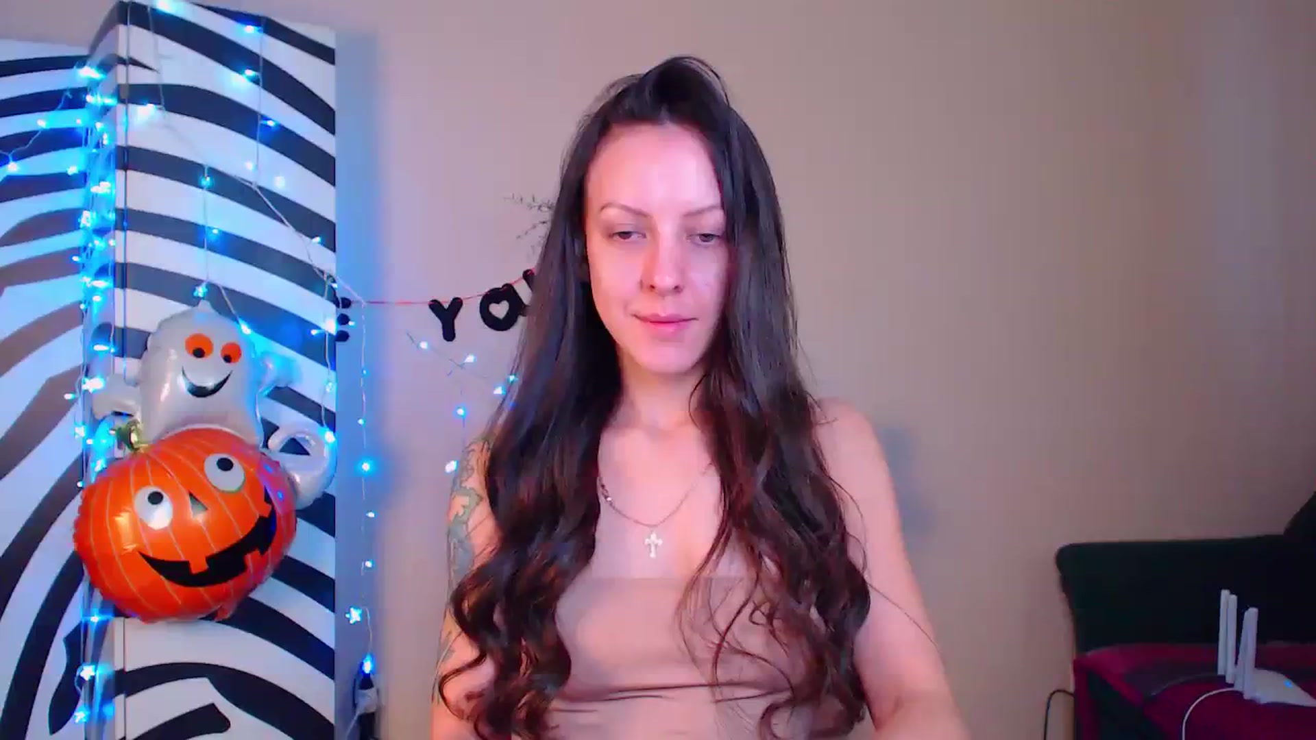 Gallery image thumbnail from Cos_Sexy's myfreecams stream on, 11/22/2023, 12:18 image 18 of 20