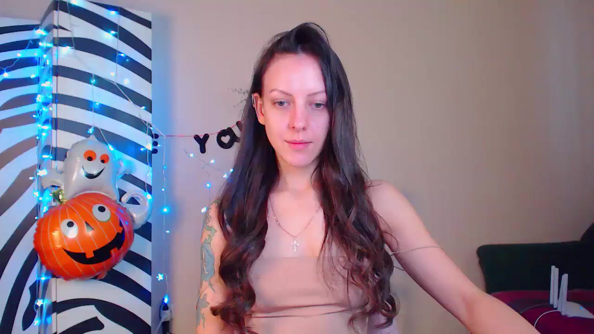 Gallery image thumbnail from Cos_Sexy's myfreecams stream on, 11/22/2023, 12:18 image 14 of 20