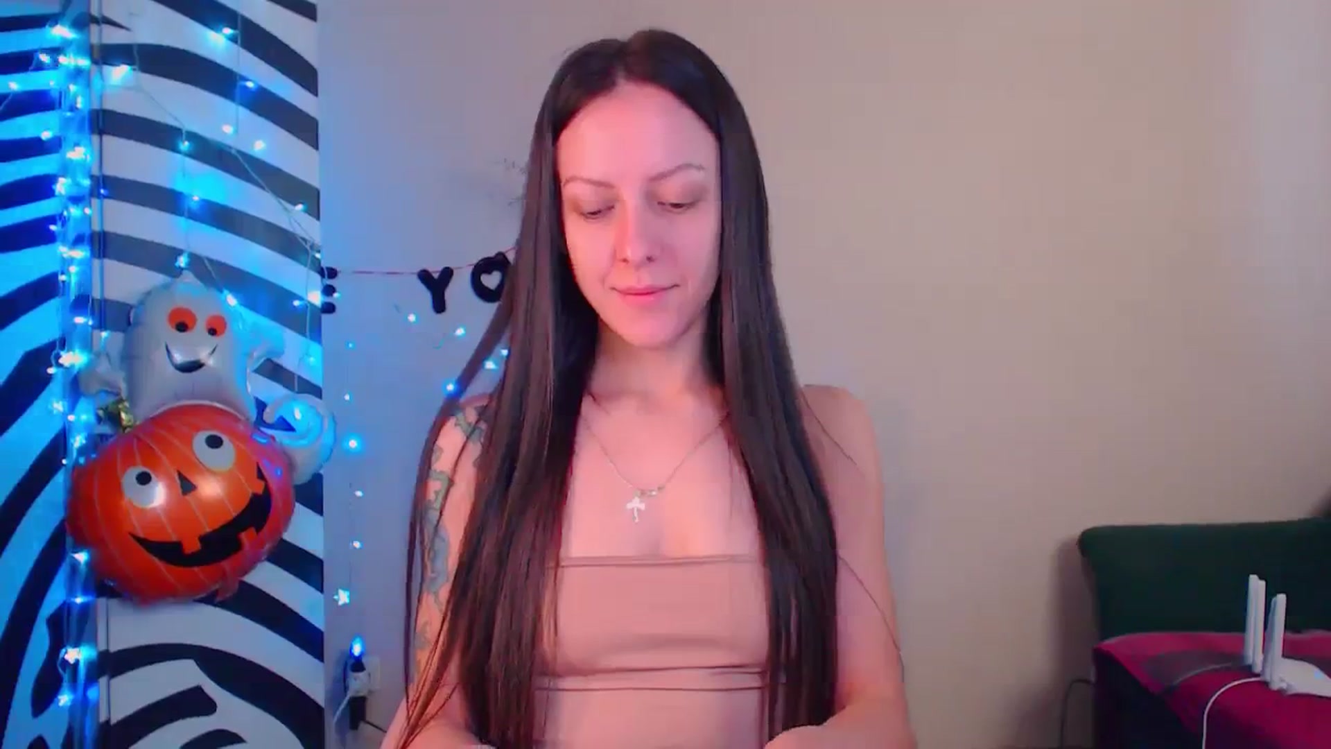 Gallery image thumbnail from Cos_Sexy's myfreecams stream on, 11/23/2023, 12:11 image 3 of 20