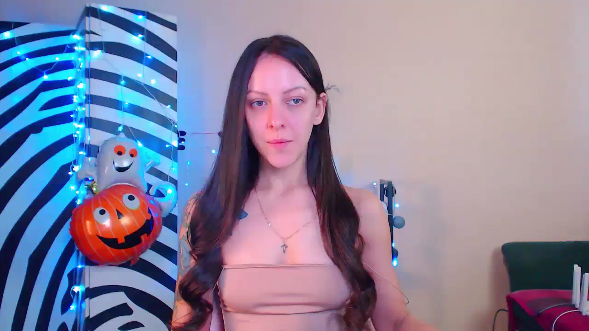 Gallery image thumbnail from Cos_Sexy's myfreecams stream on, 11/24/2023, 12:10 image 4 of 20
