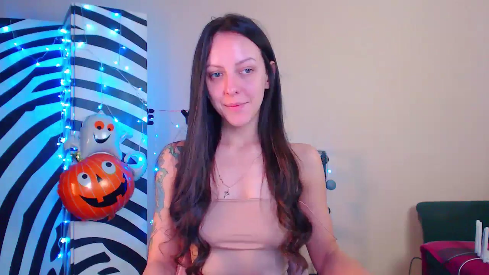 Gallery image thumbnail from Cos_Sexy's myfreecams stream on, 11/24/2023, 12:50 image 18 of 20
