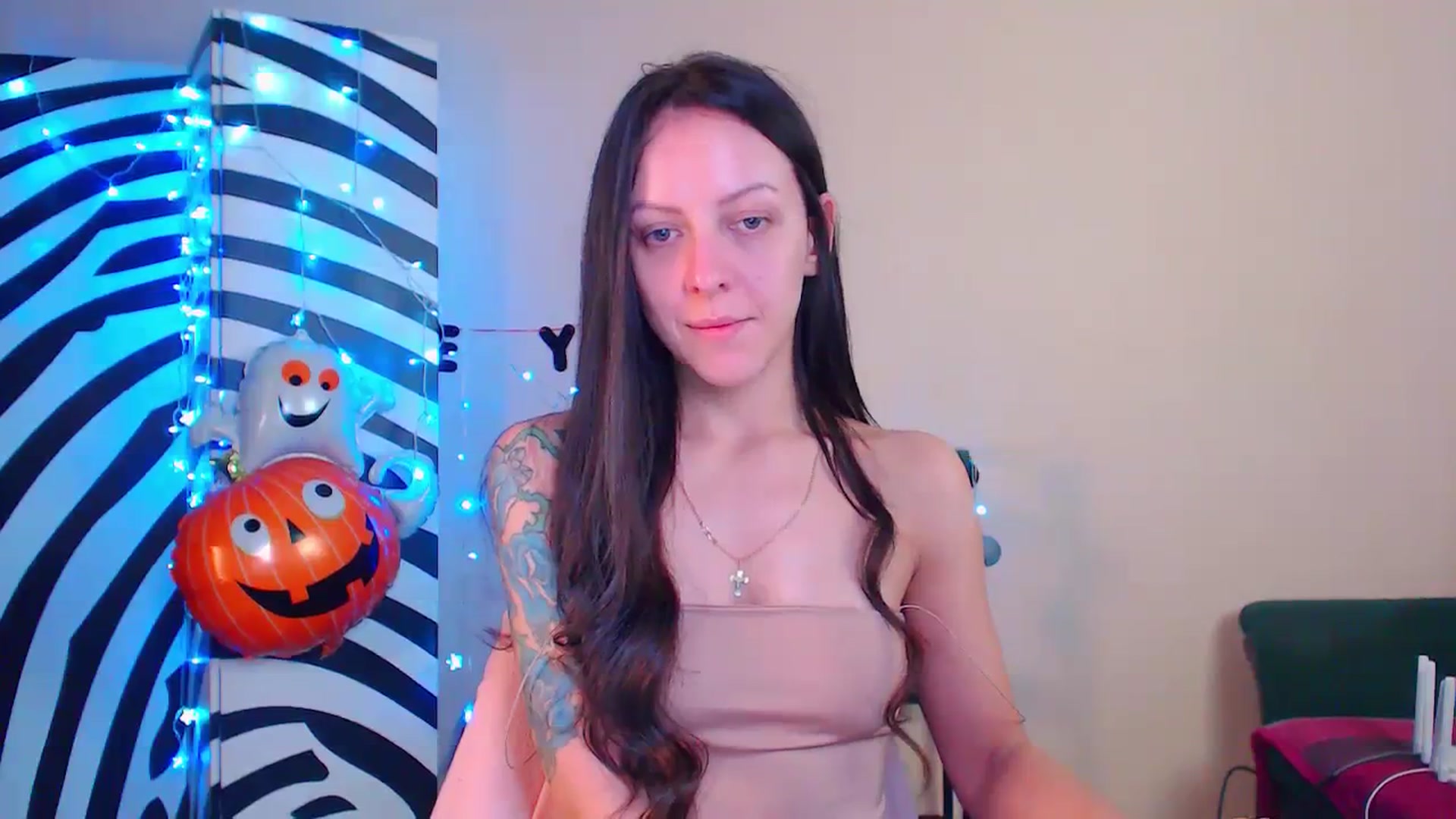 Gallery image thumbnail from Cos_Sexy's myfreecams stream on, 11/24/2023, 12:50 image 20 of 20