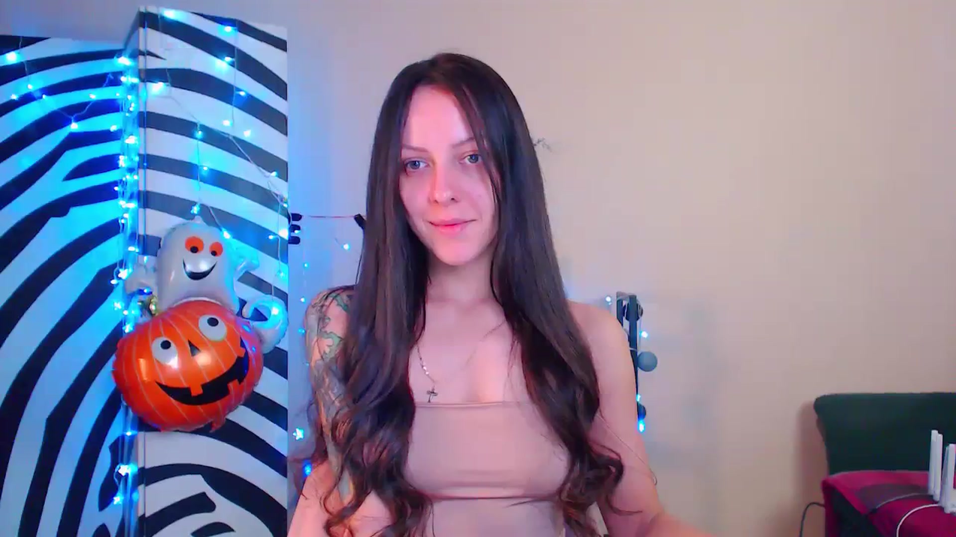 Gallery image thumbnail from Cos_Sexy's myfreecams stream on, 11/24/2023, 12:50 image 11 of 20