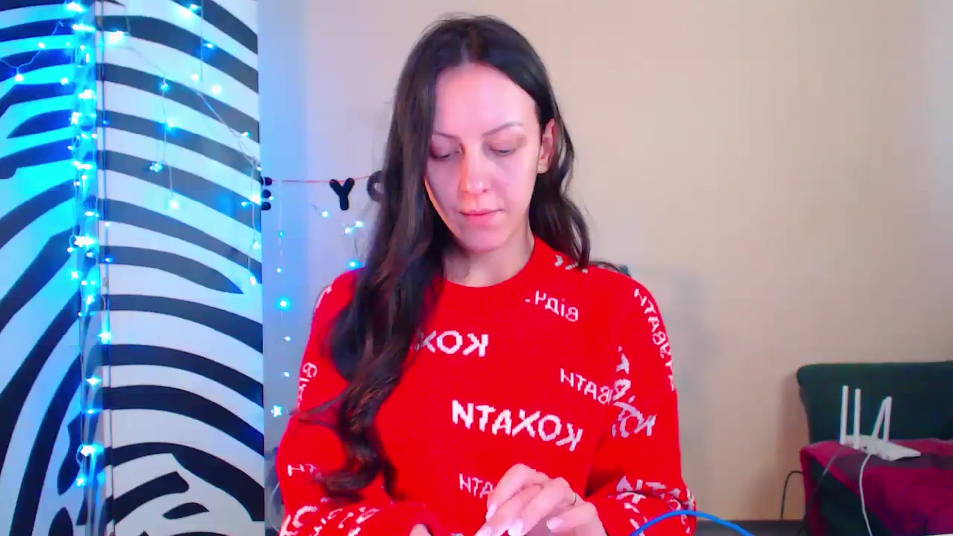 Gallery image thumbnail from Cos_Sexy's myfreecams stream on, 11/30/2023, 13:34 image 8 of 20