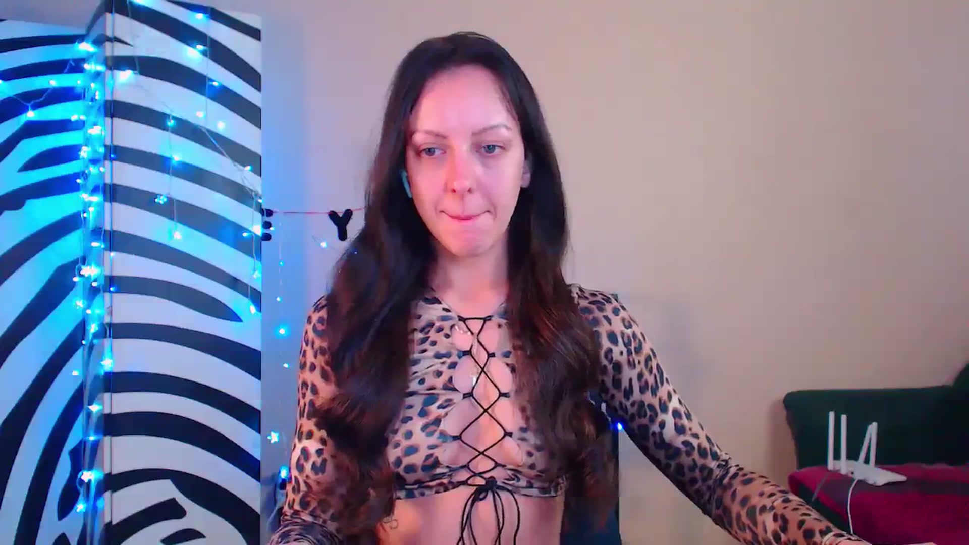 Gallery image thumbnail from Cos_Sexy's myfreecams stream on, 12/01/2023, 12:18 image 15 of 20