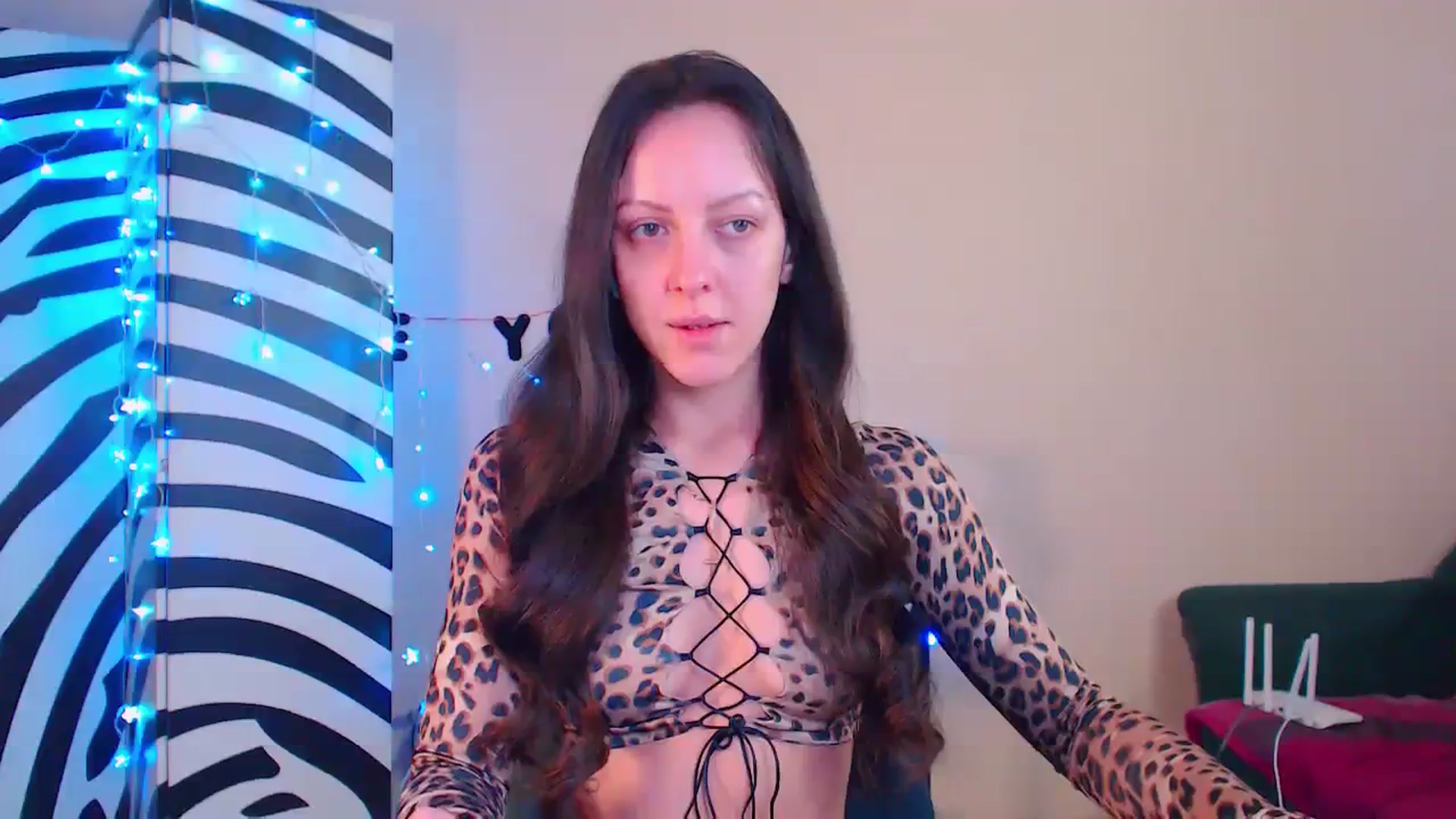 Gallery image thumbnail from Cos_Sexy's myfreecams stream on, 12/01/2023, 12:18 image 18 of 20