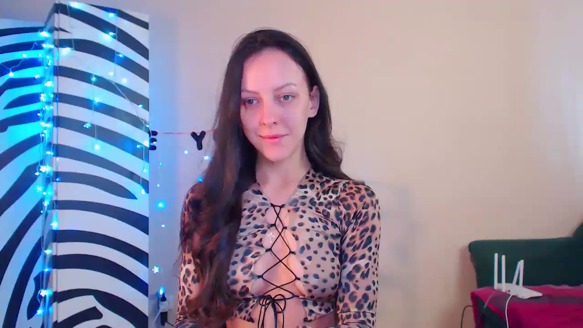 Gallery image thumbnail from Cos_Sexy's myfreecams stream on, 12/04/2023, 11:31 image 1 of 20