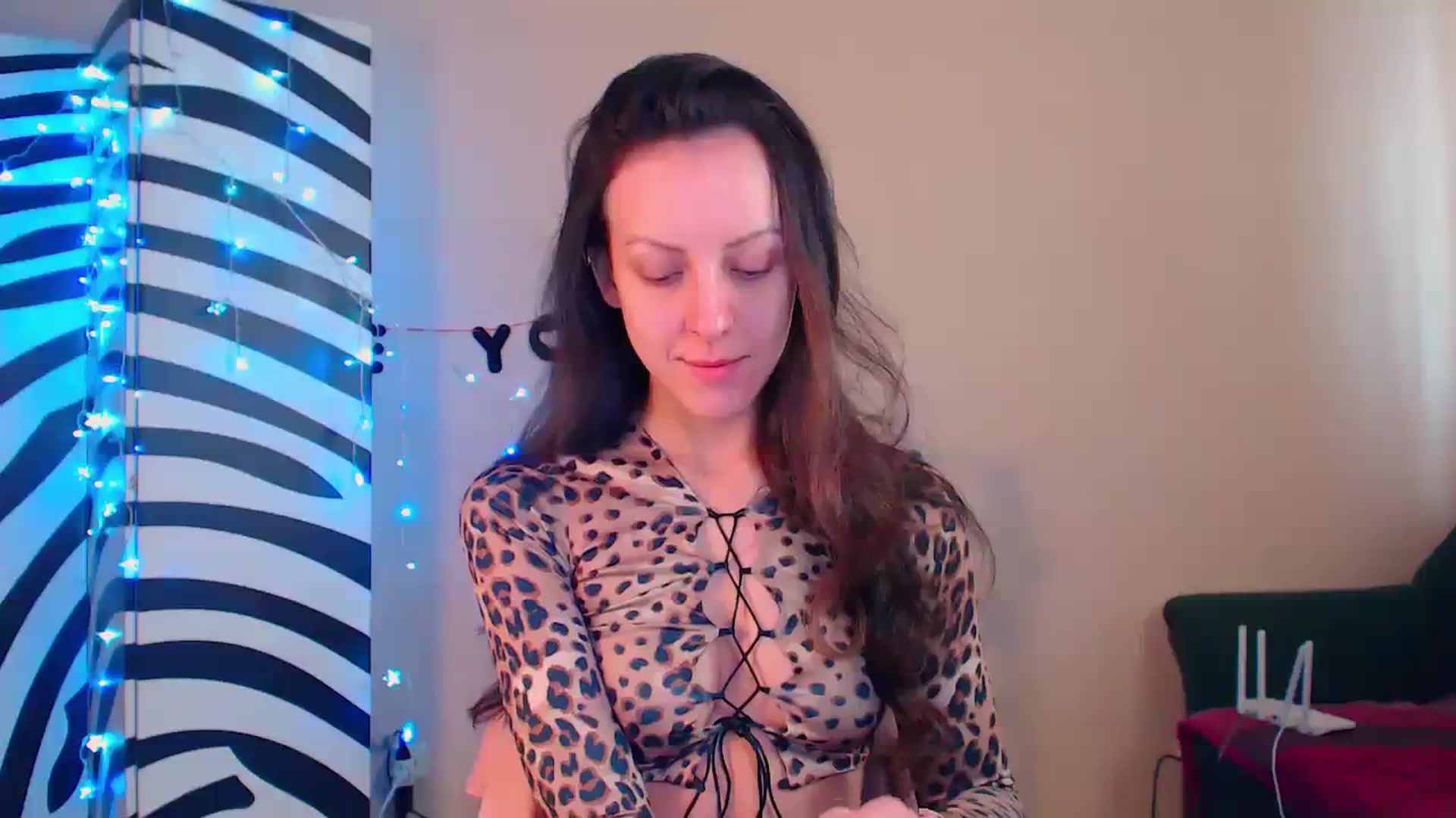 Gallery image thumbnail from Cos_Sexy's myfreecams stream on, 12/05/2023, 12:04 image 2 of 20