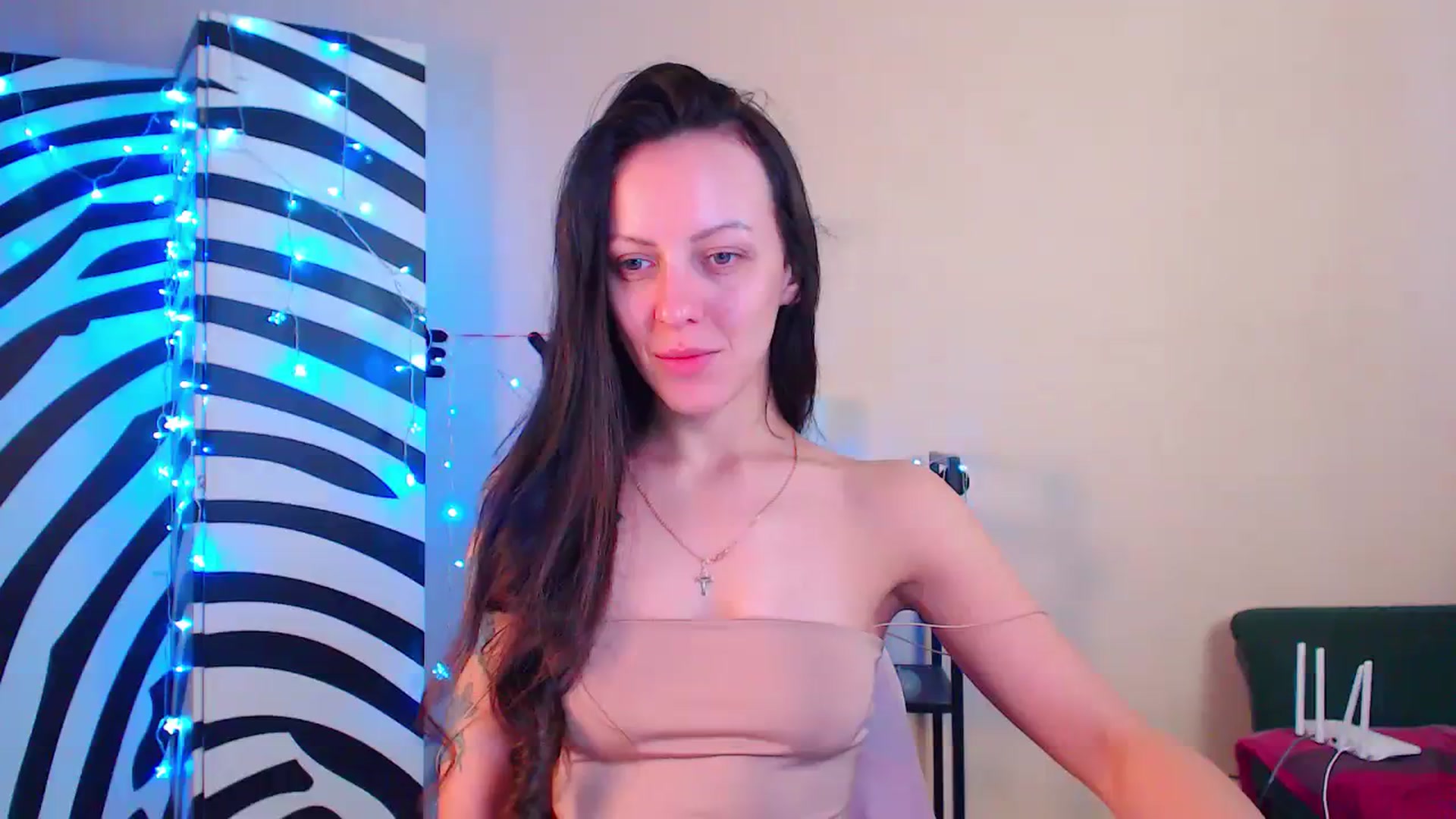 Gallery image thumbnail from Cos_Sexy's myfreecams stream on, 12/11/2023, 11:49 image 4 of 20