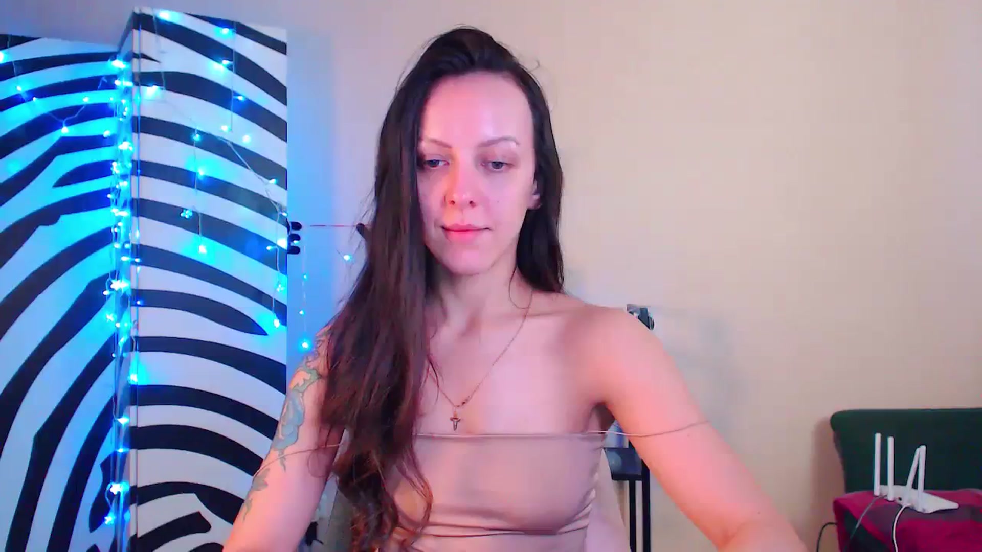 Gallery image thumbnail from Cos_Sexy's myfreecams stream on, 12/11/2023, 11:49 image 13 of 20
