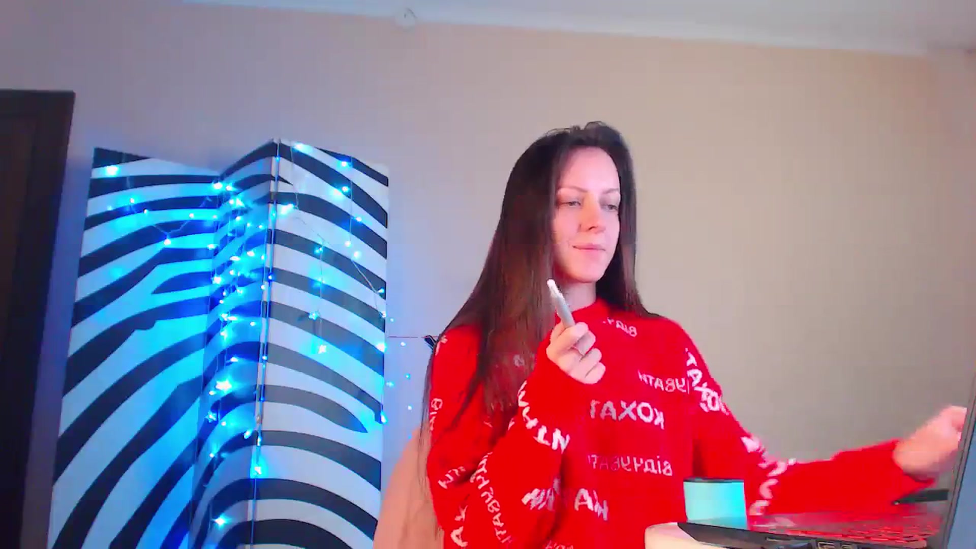 Gallery image thumbnail from Cos_Sexy's myfreecams stream on, 12/20/2023, 14:15 image 19 of 20