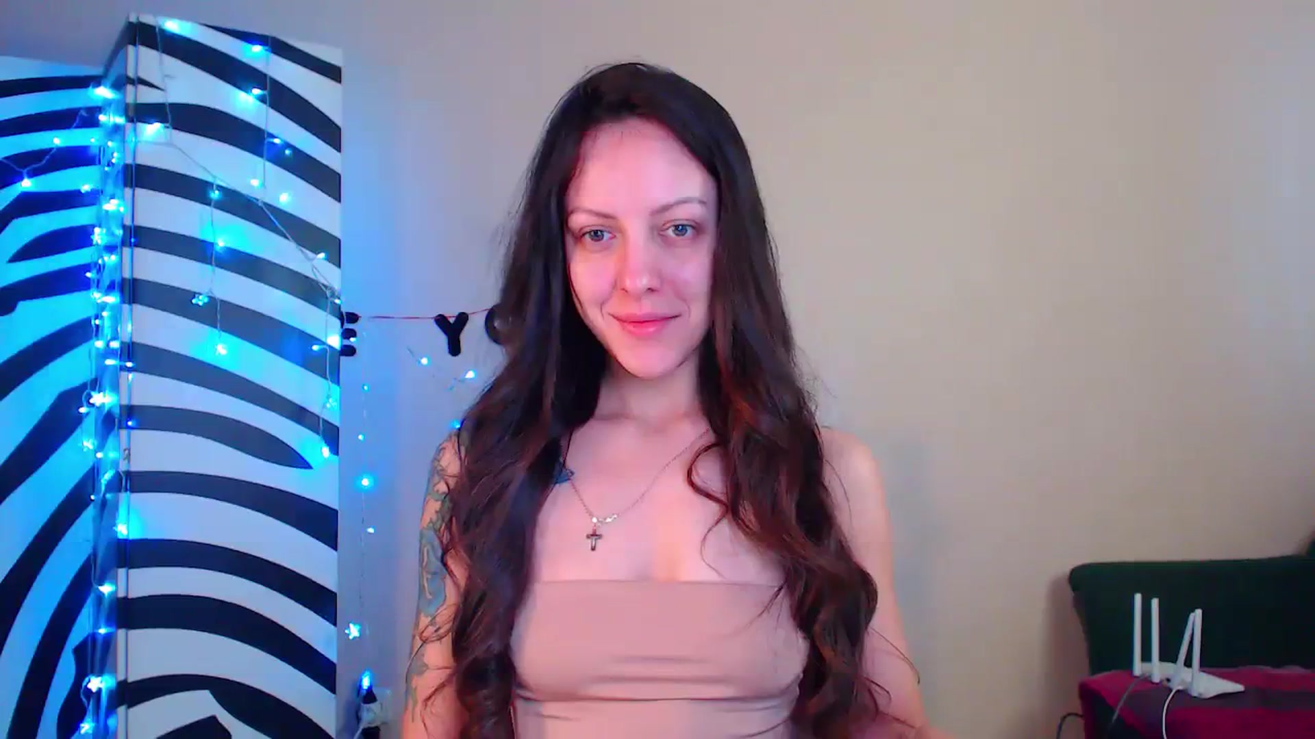 Gallery image thumbnail from Cos_Sexy's myfreecams stream on, 12/25/2023, 11:45 image 3 of 20