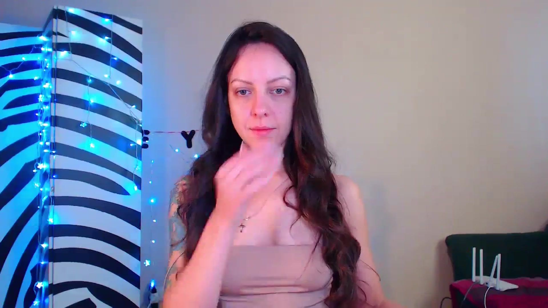 Gallery image thumbnail from Cos_Sexy's myfreecams stream on, 12/25/2023, 11:45 image 2 of 20
