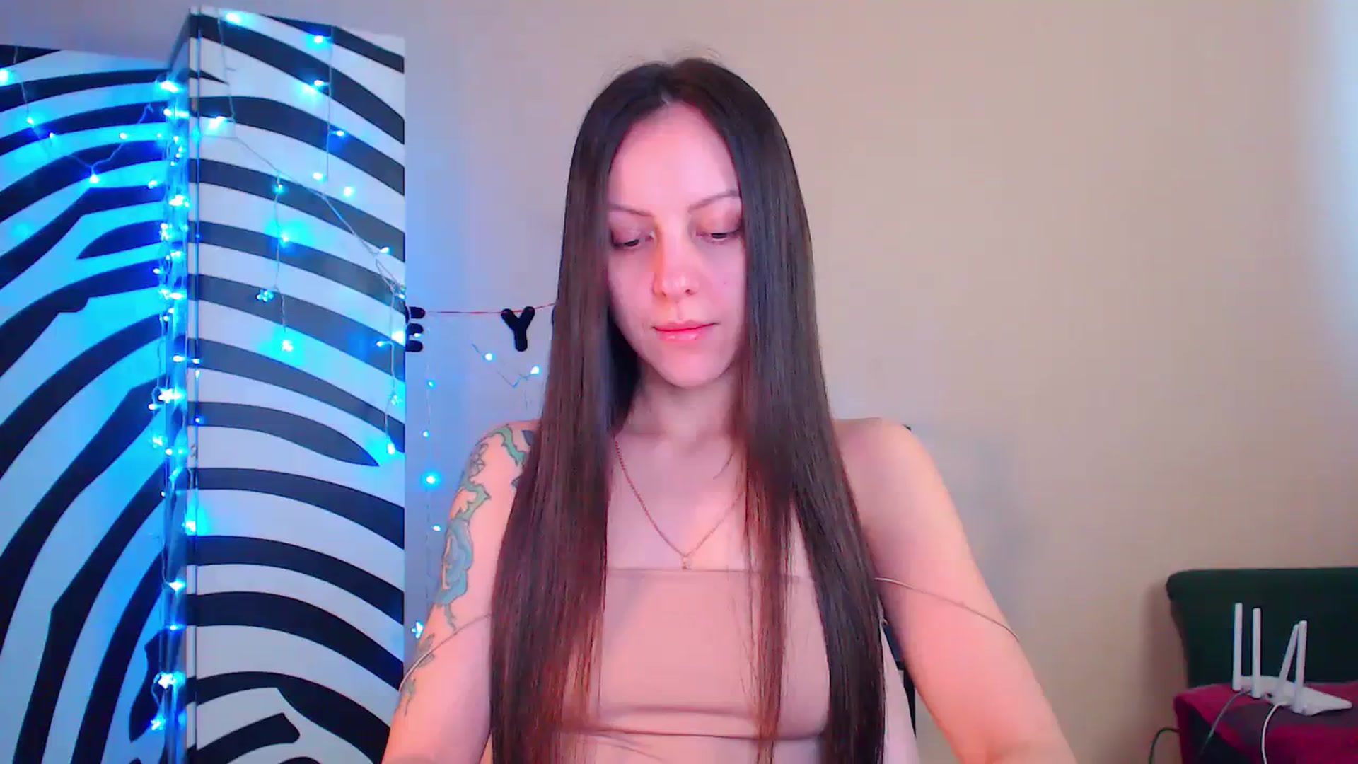 Gallery image thumbnail from Cos_Sexy's myfreecams stream on, 12/26/2023, 11:41 image 2 of 20