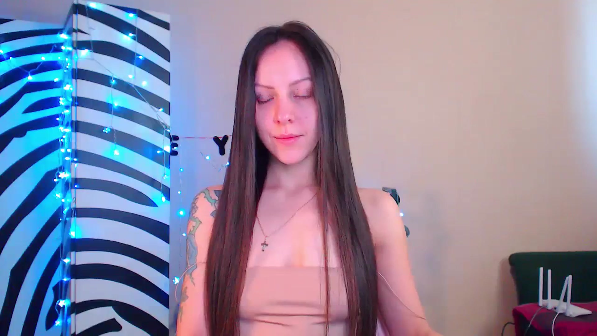 Gallery image thumbnail from Cos_Sexy's myfreecams stream on, 12/26/2023, 11:41 image 13 of 20
