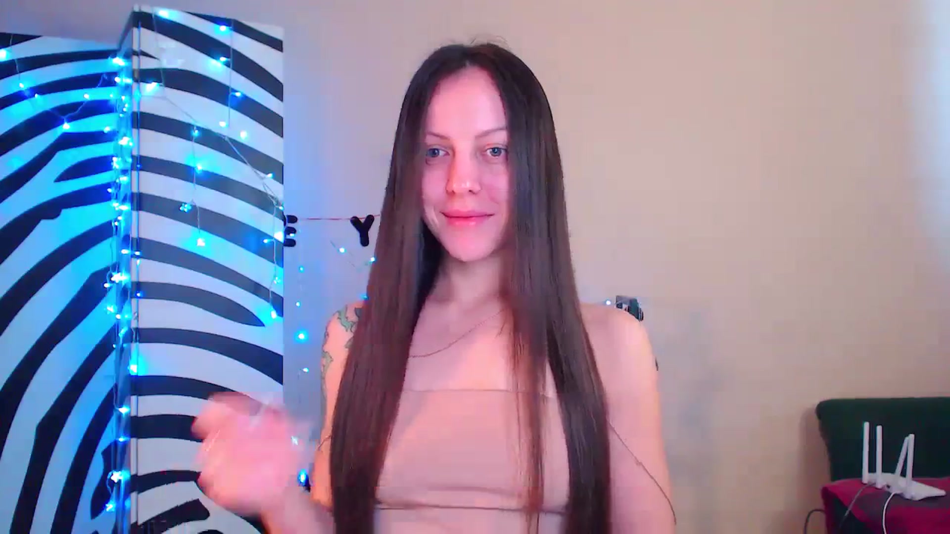 Gallery image thumbnail from Cos_Sexy's myfreecams stream on, 12/26/2023, 11:41 image 6 of 20