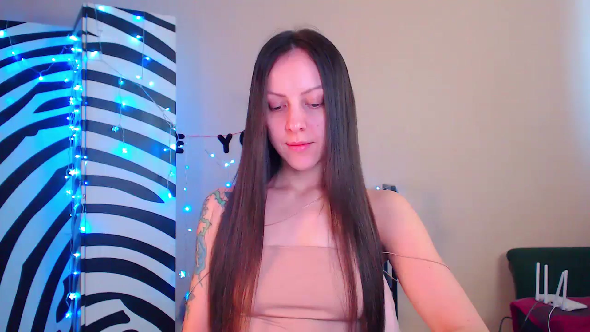 Gallery image thumbnail from Cos_Sexy's myfreecams stream on, 12/26/2023, 11:41 image 5 of 20