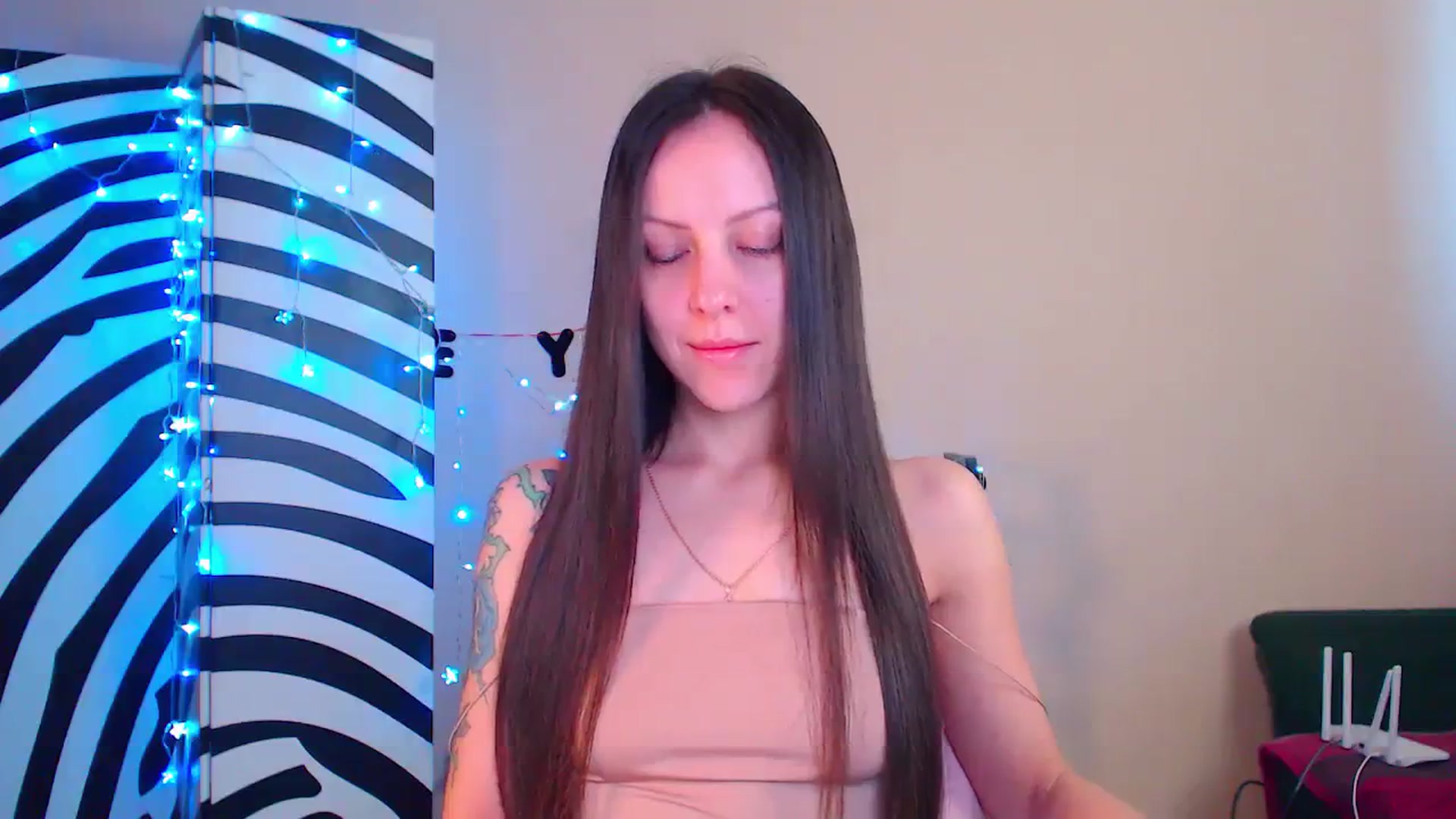 Gallery image thumbnail from Cos_Sexy's myfreecams stream on, 12/26/2023, 11:41 image 3 of 20