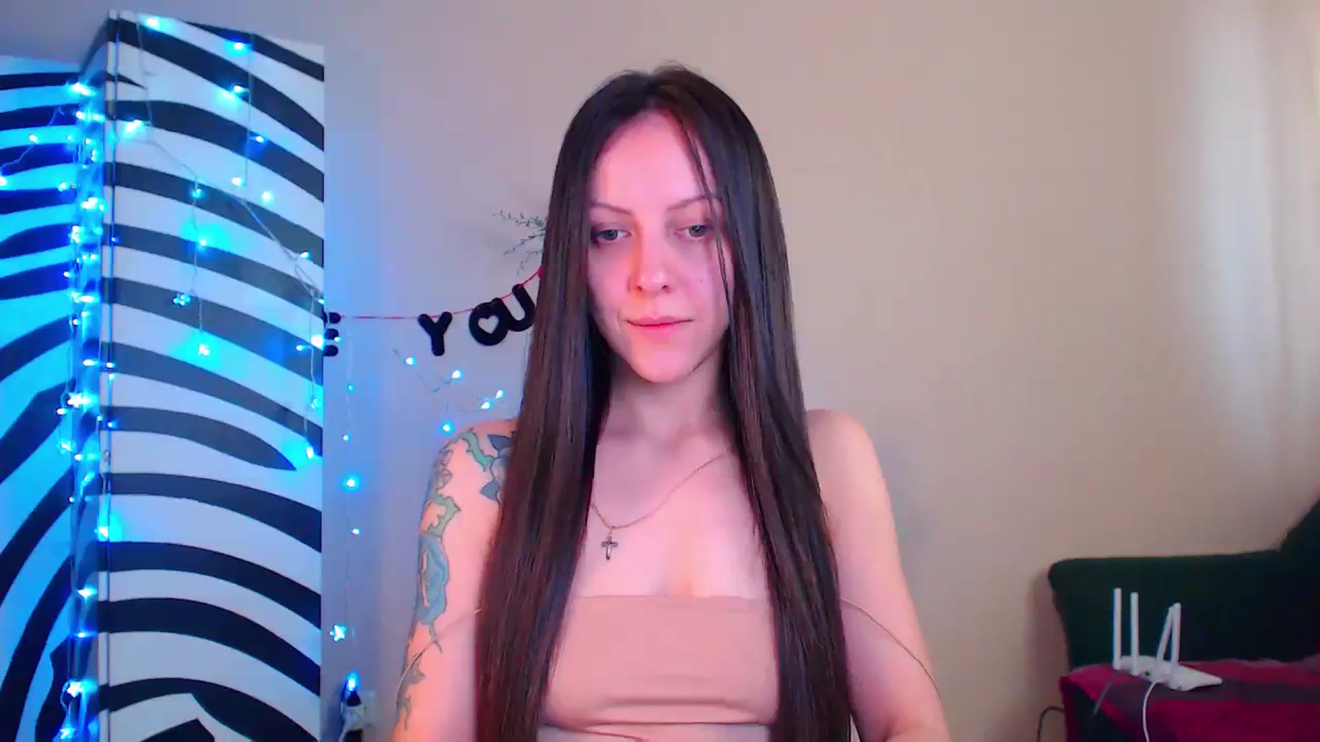 Gallery image thumbnail from Cos_Sexy's myfreecams stream on, 12/26/2023, 13:15 image 11 of 20
