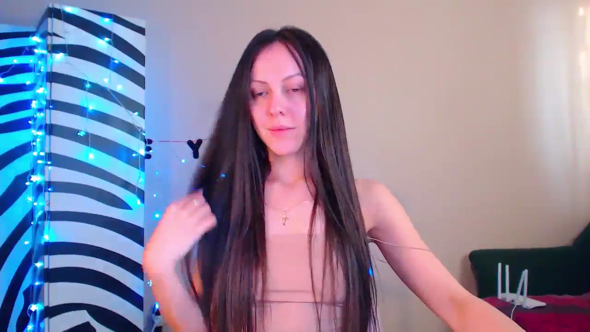 Gallery image thumbnail from Cos_Sexy's myfreecams stream on, 12/26/2023, 13:15 image 16 of 20