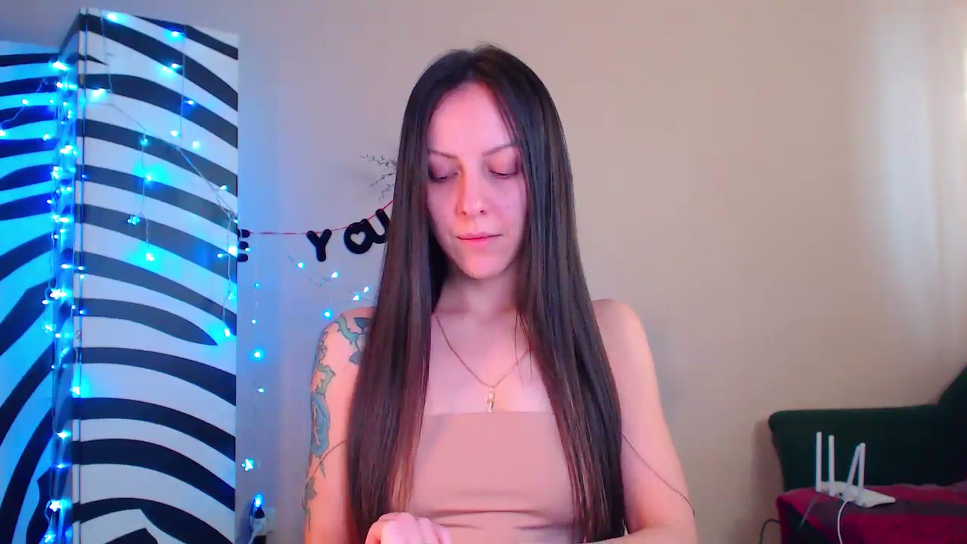 Gallery image thumbnail from Cos_Sexy's myfreecams stream on, 12/26/2023, 13:15 image 7 of 20