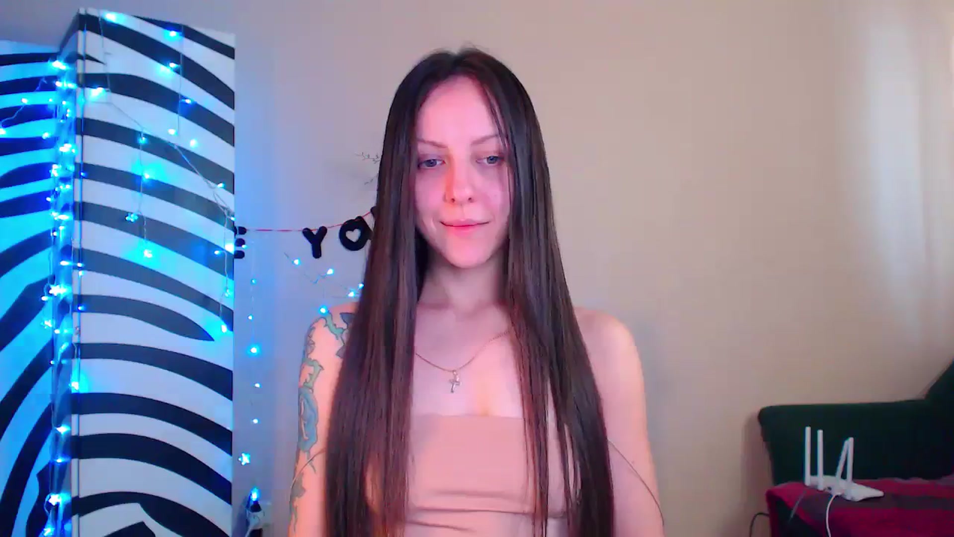 Gallery image thumbnail from Cos_Sexy's myfreecams stream on, 12/26/2023, 13:15 image 9 of 20