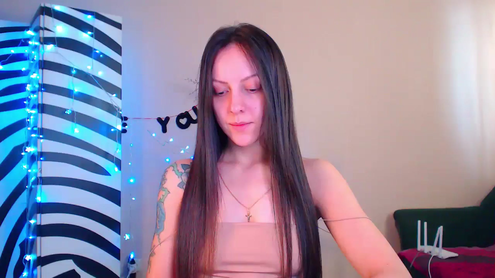 Gallery image thumbnail from Cos_Sexy's myfreecams stream on, 12/26/2023, 13:15 image 2 of 20