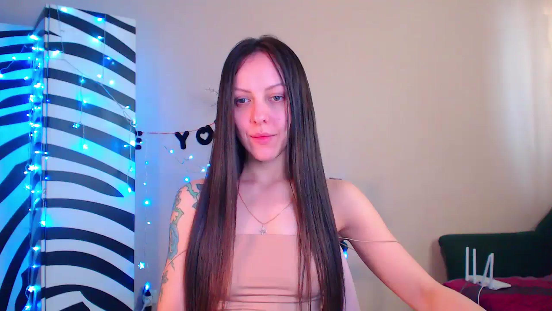 Gallery image thumbnail from Cos_Sexy's myfreecams stream on, 12/26/2023, 13:15 image 14 of 20