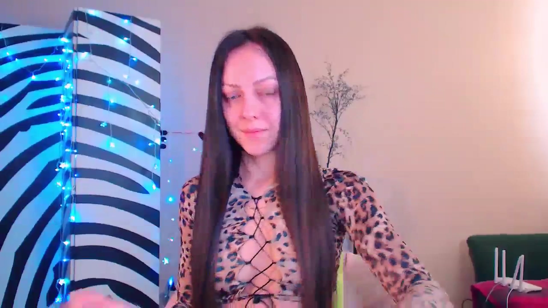 Gallery image thumbnail from Cos_Sexy's myfreecams stream on, 12/27/2023, 13:09 image 10 of 20