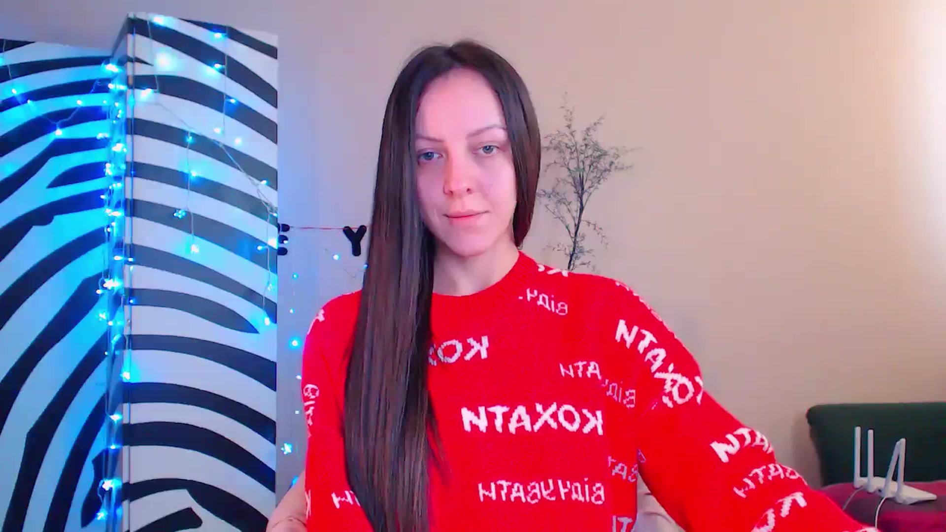 Gallery image thumbnail from Cos_Sexy's myfreecams stream on, 12/27/2023, 13:09 image 17 of 20