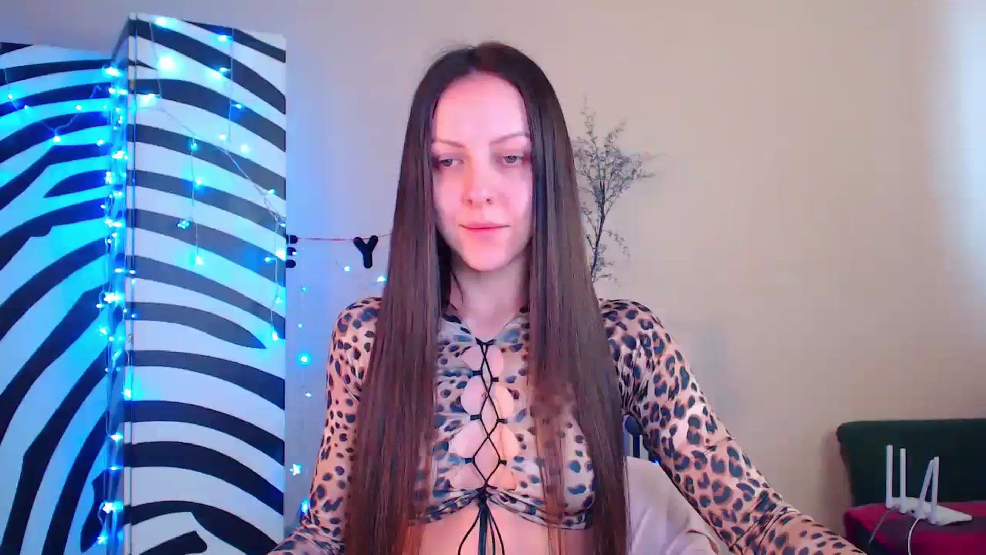 Gallery image thumbnail from Cos_Sexy's myfreecams stream on, 12/28/2023, 11:22 image 5 of 20