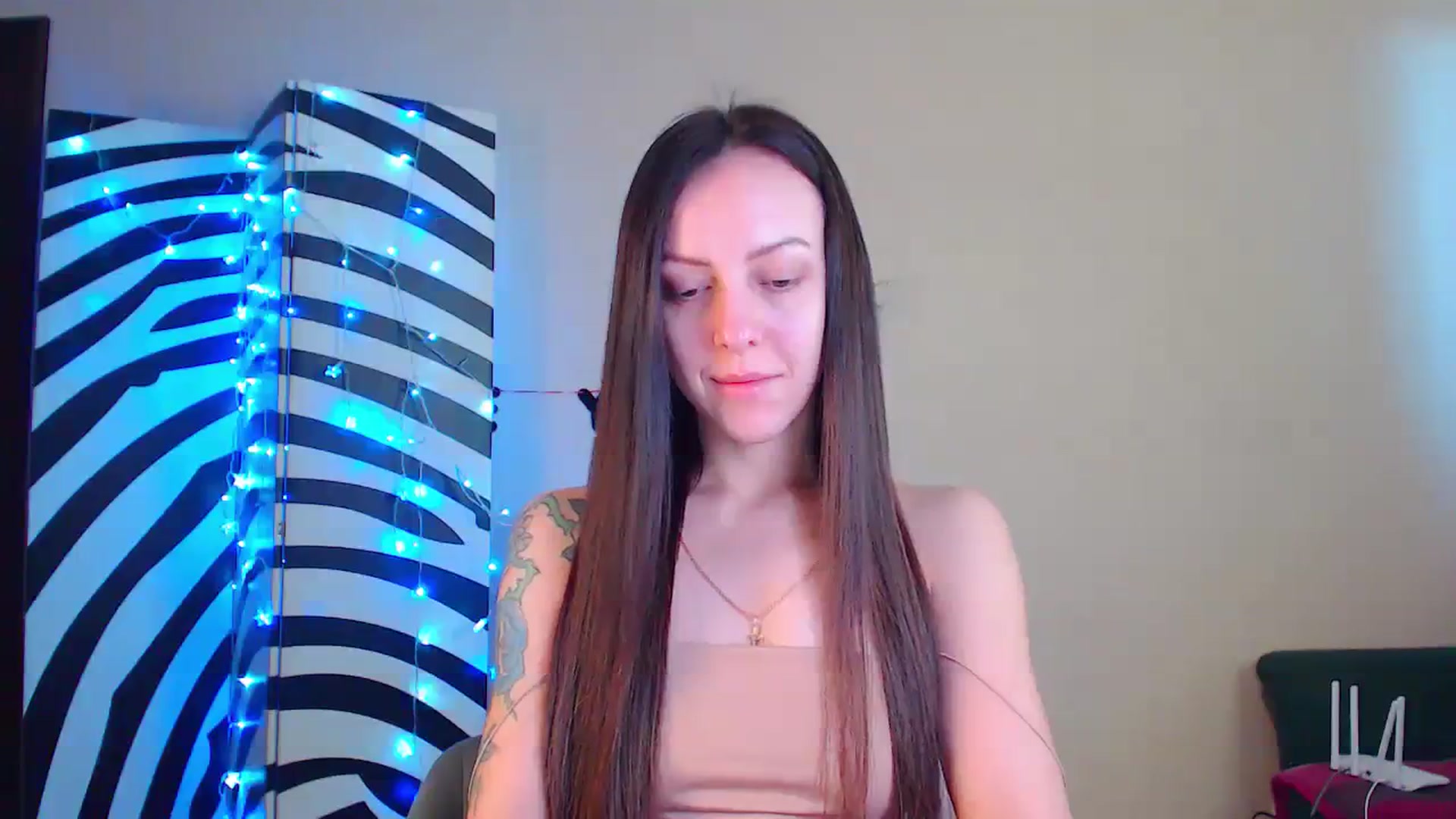Gallery image thumbnail from Cos_Sexy's myfreecams stream on, 12/31/2023, 11:35 image 4 of 20