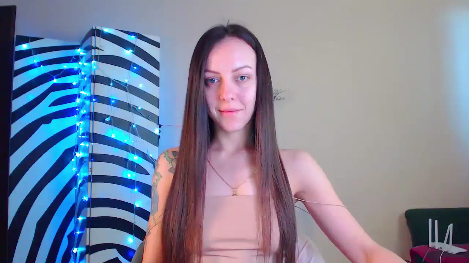 Gallery image thumbnail from Cos_Sexy's myfreecams stream on, 12/31/2023, 11:35 image 1 of 20