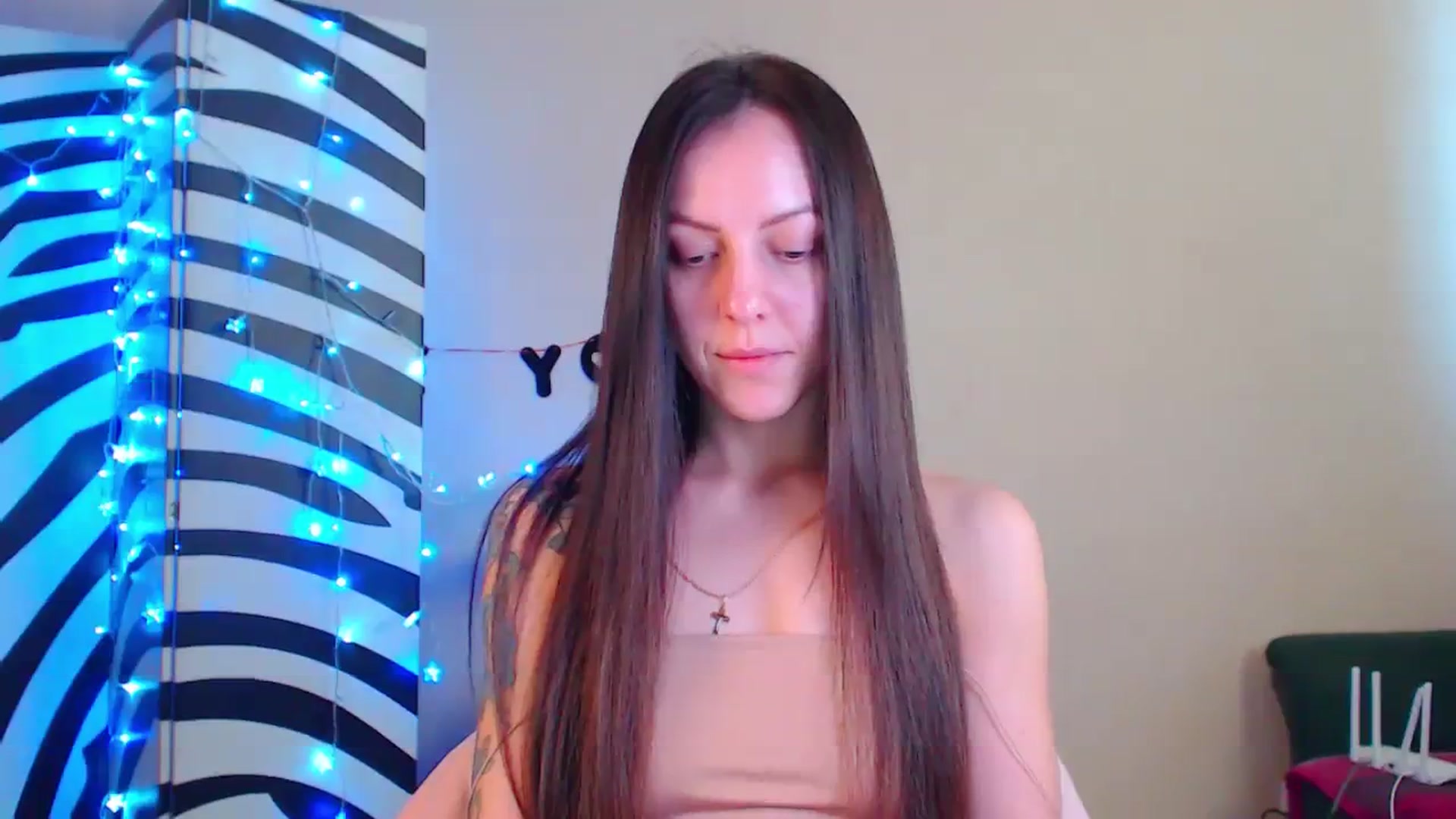 Gallery image thumbnail from Cos_Sexy's myfreecams stream on, 12/31/2023, 12:08 image 7 of 20