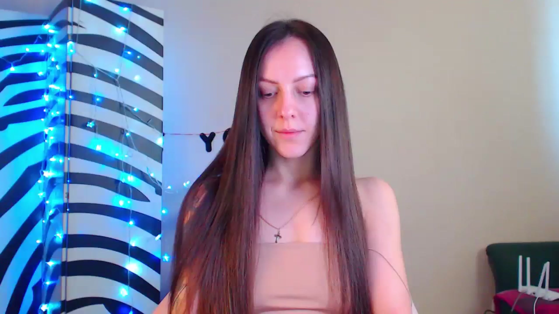 Gallery image thumbnail from Cos_Sexy's myfreecams stream on, 12/31/2023, 12:08 image 6 of 20
