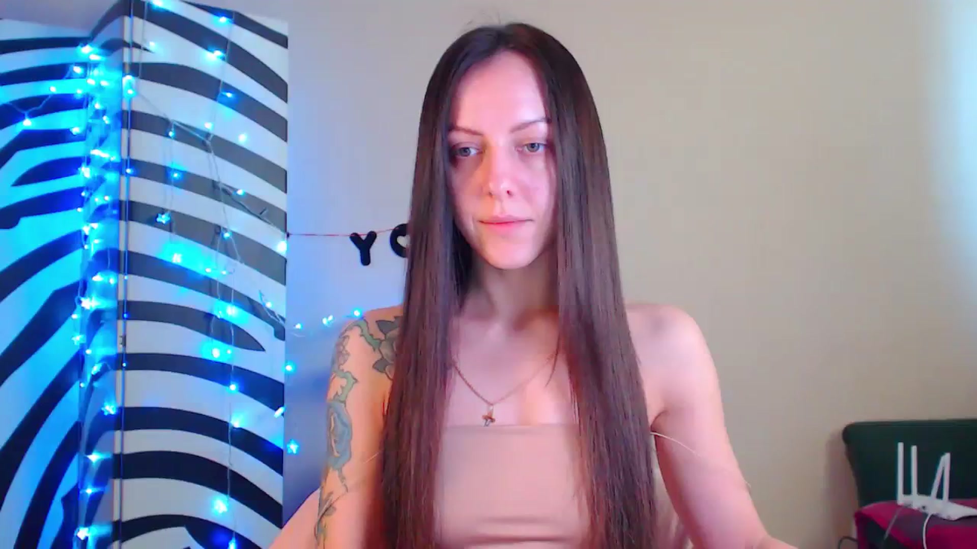 Gallery image thumbnail from Cos_Sexy's myfreecams stream on, 12/31/2023, 12:08 image 1 of 20