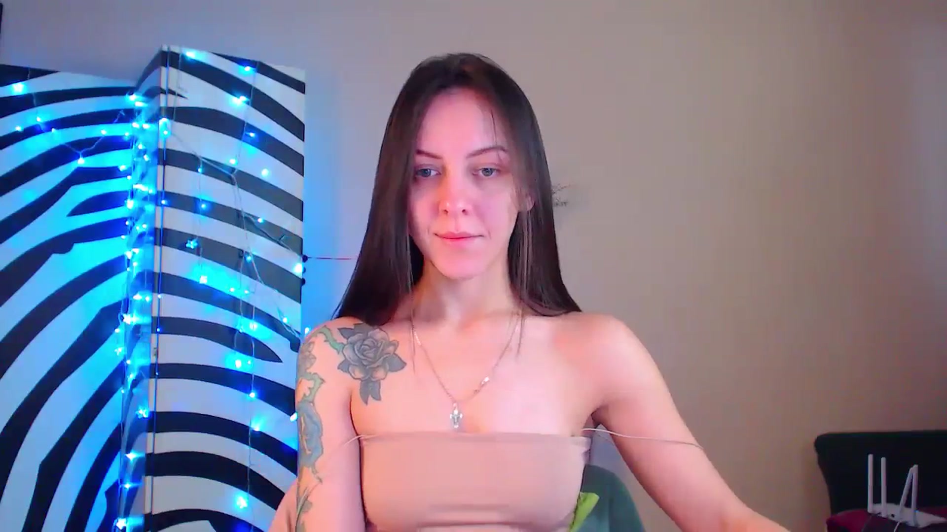 Gallery image thumbnail from Cos_Sexy's myfreecams stream on, 01/07/2024, 11:38 image 9 of 20