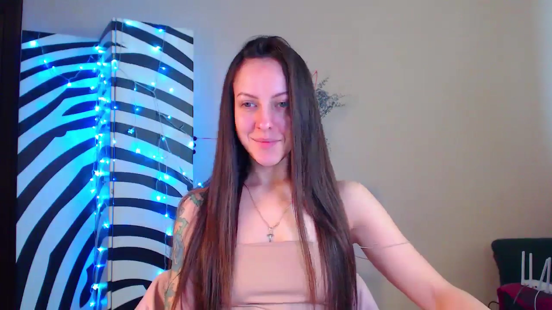 Gallery image thumbnail from Cos_Sexy's myfreecams stream on, 01/08/2024, 11:47 image 11 of 20