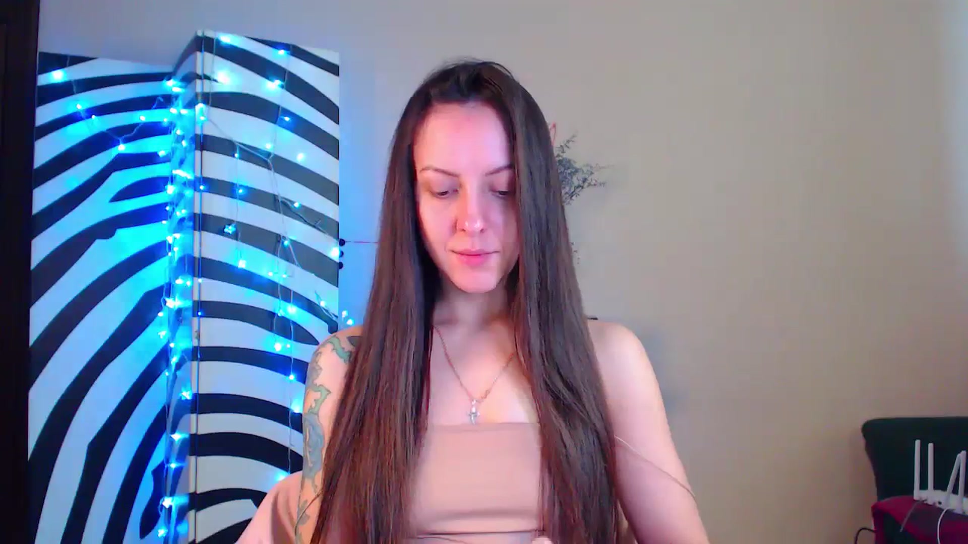 Gallery image thumbnail from Cos_Sexy's myfreecams stream on, 01/08/2024, 11:47 image 10 of 20