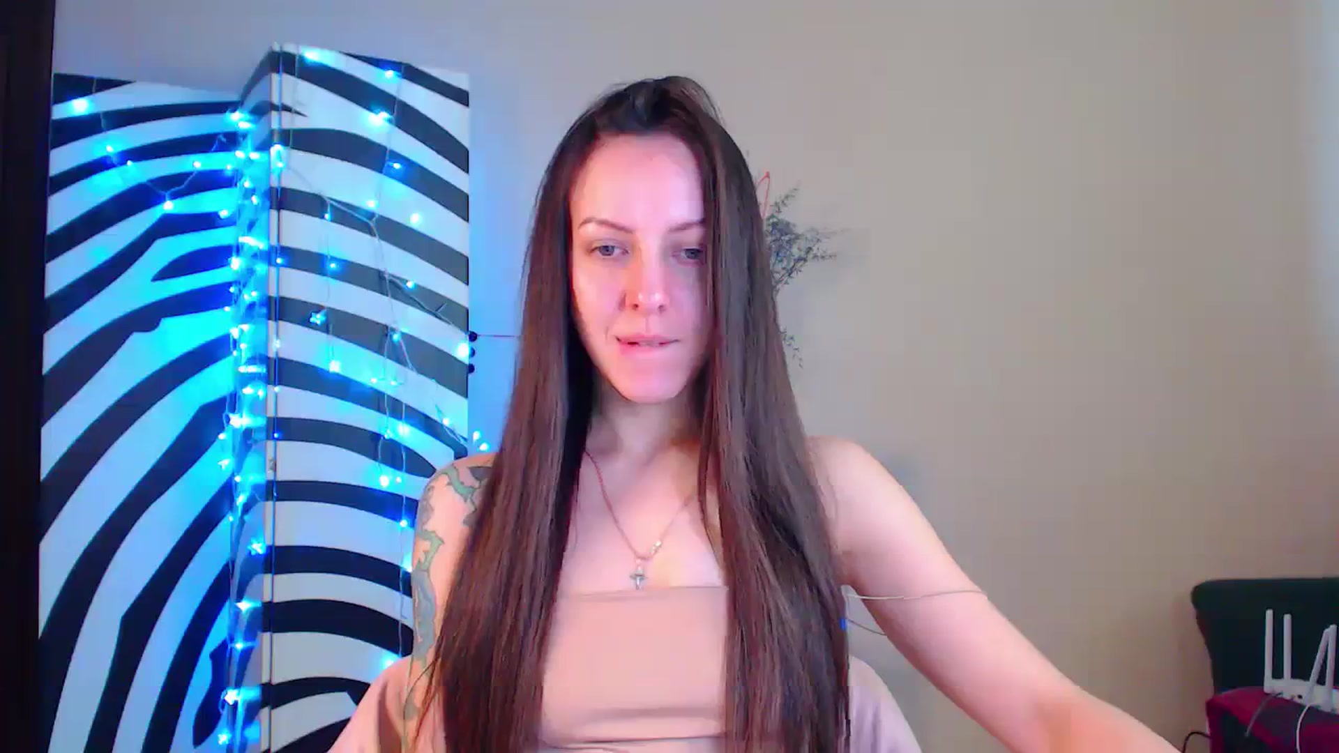 Gallery image thumbnail from Cos_Sexy's myfreecams stream on, 01/08/2024, 11:47 image 9 of 20