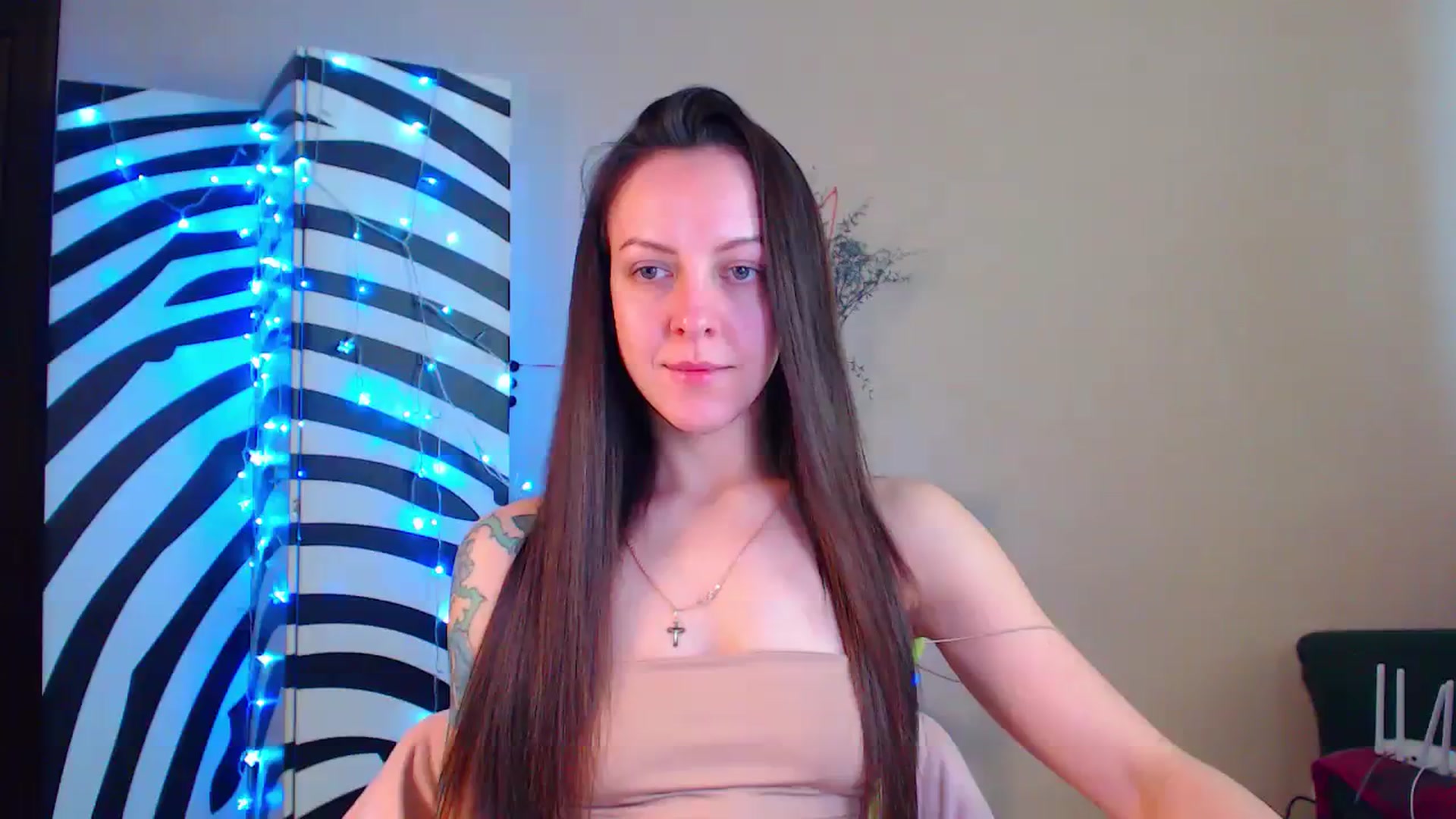 Gallery image thumbnail from Cos_Sexy's myfreecams stream on, 01/08/2024, 11:47 image 13 of 20