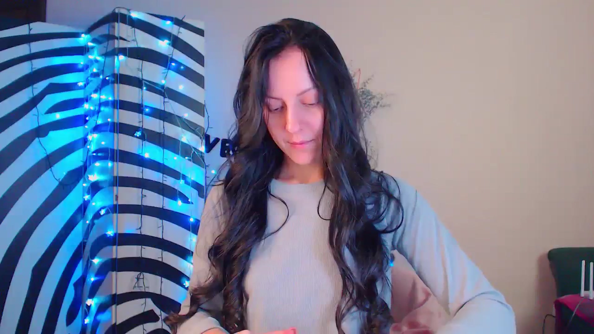 Gallery image thumbnail from Cos_Sexy's myfreecams stream on, 01/11/2024, 15:13 image 18 of 20