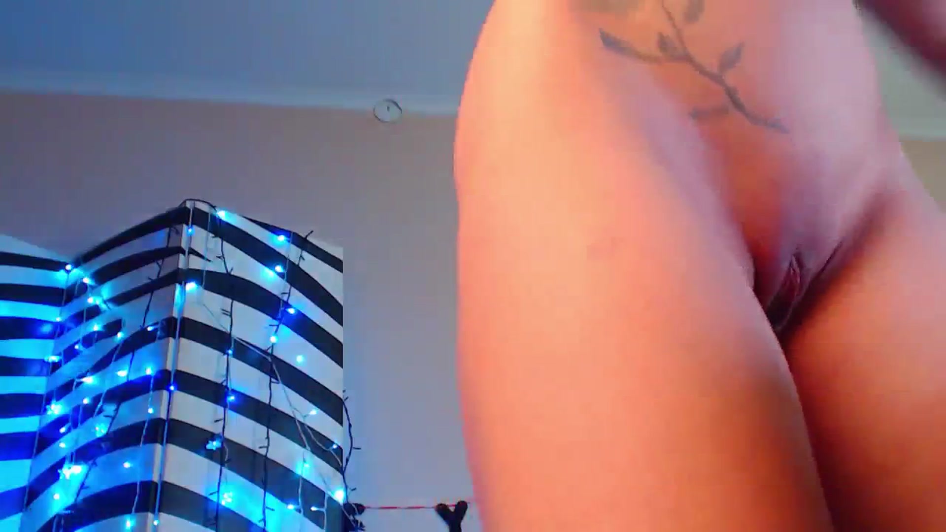 Gallery image thumbnail from Cos_Sexy's myfreecams stream on, 01/12/2024, 13:26 image 13 of 20