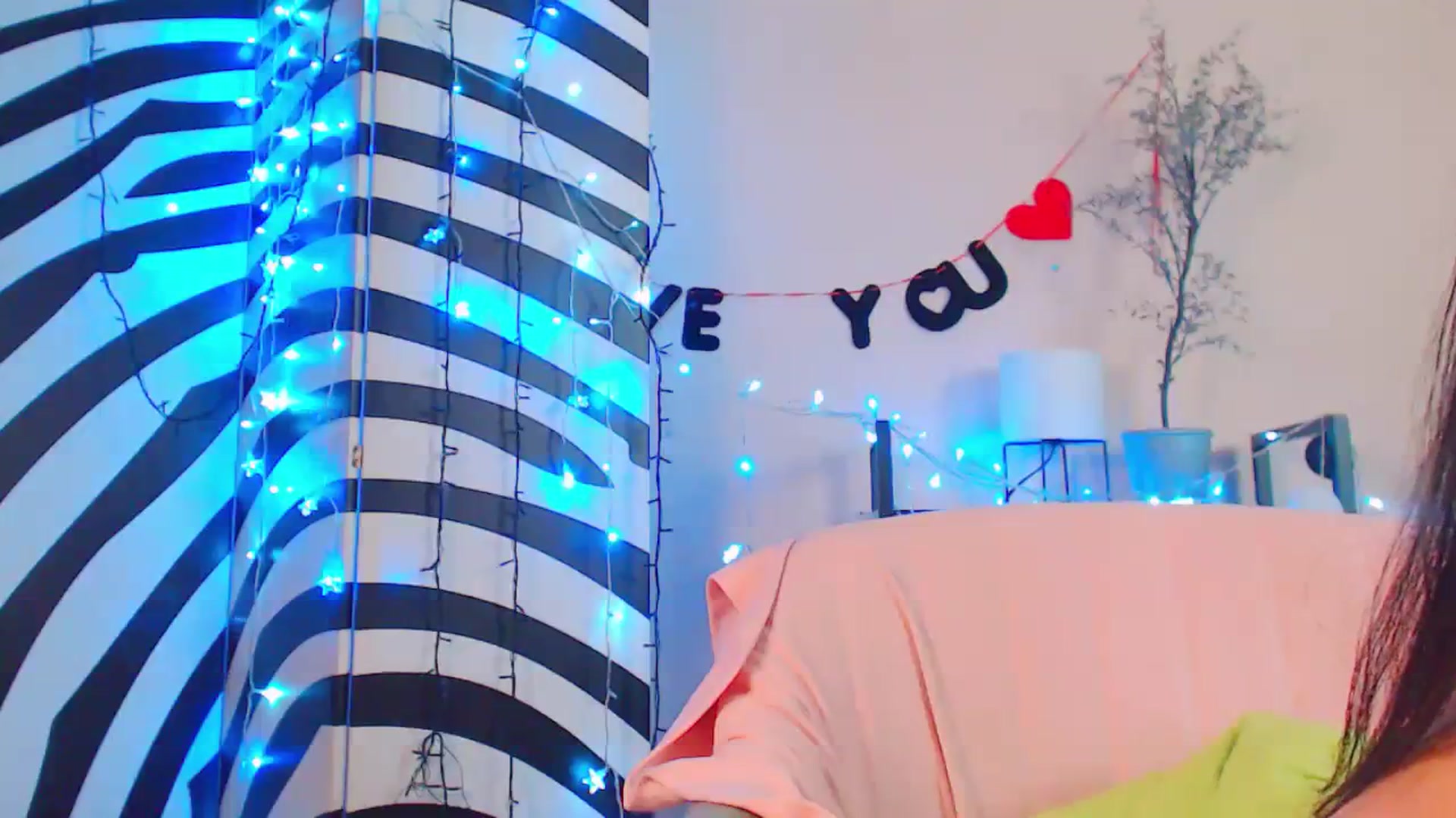 Gallery image thumbnail from Cos_Sexy's myfreecams stream on, 01/15/2024, 14:40 image 20 of 20