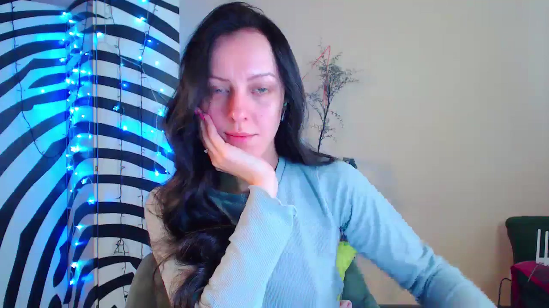 Gallery image thumbnail from Cos_Sexy's myfreecams stream on, 01/16/2024, 11:49 image 11 of 20