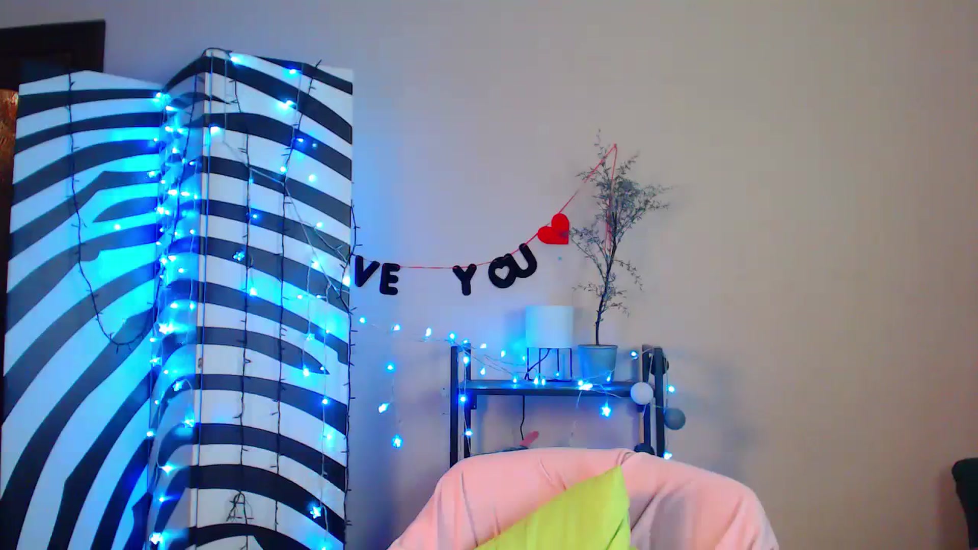 Gallery image thumbnail from Cos_Sexy's myfreecams stream on, 01/19/2024, 12:24 image 2 of 20