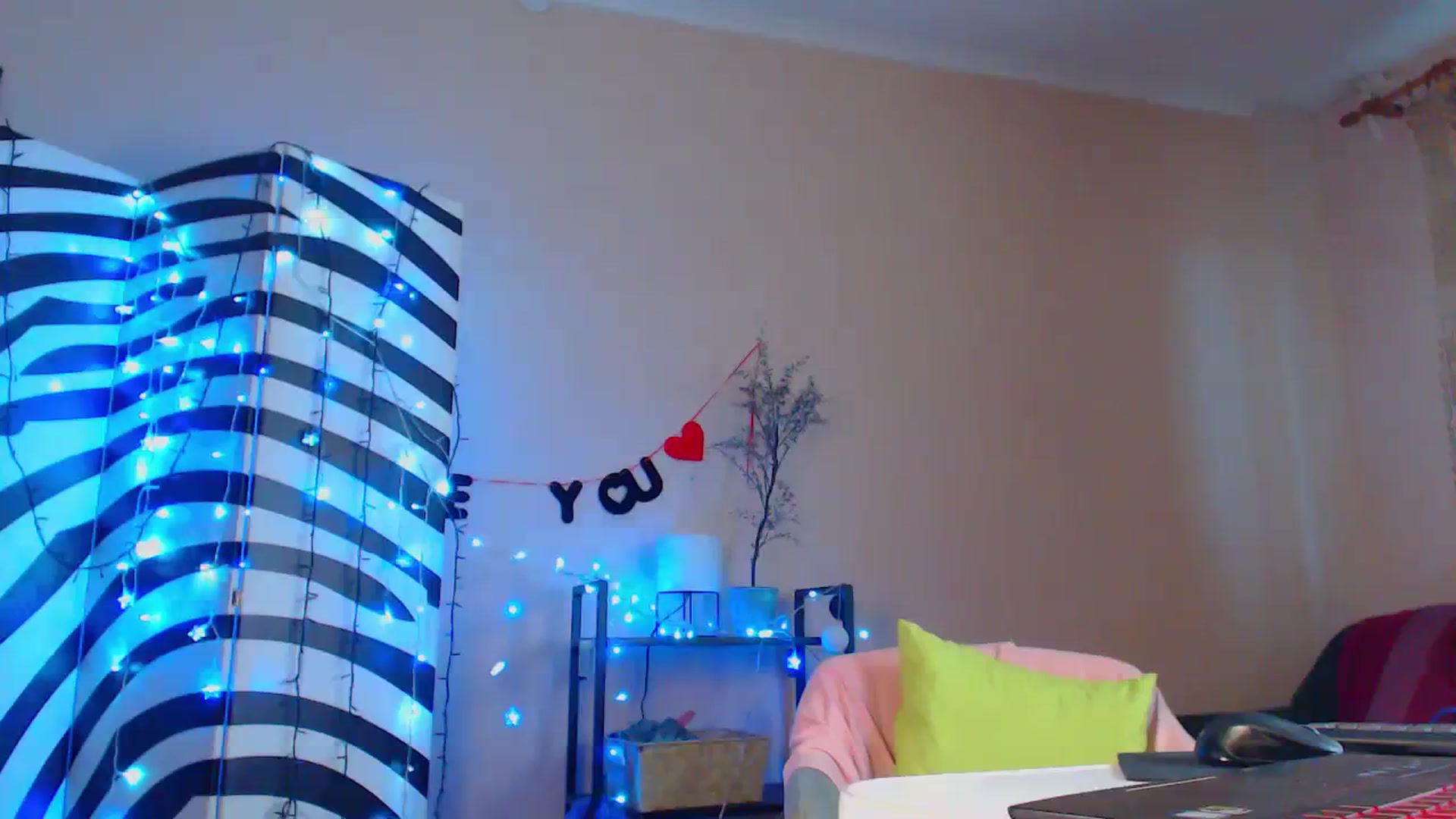 Gallery image thumbnail from Cos_Sexy's myfreecams stream on, 01/22/2024, 13:07 image 9 of 20