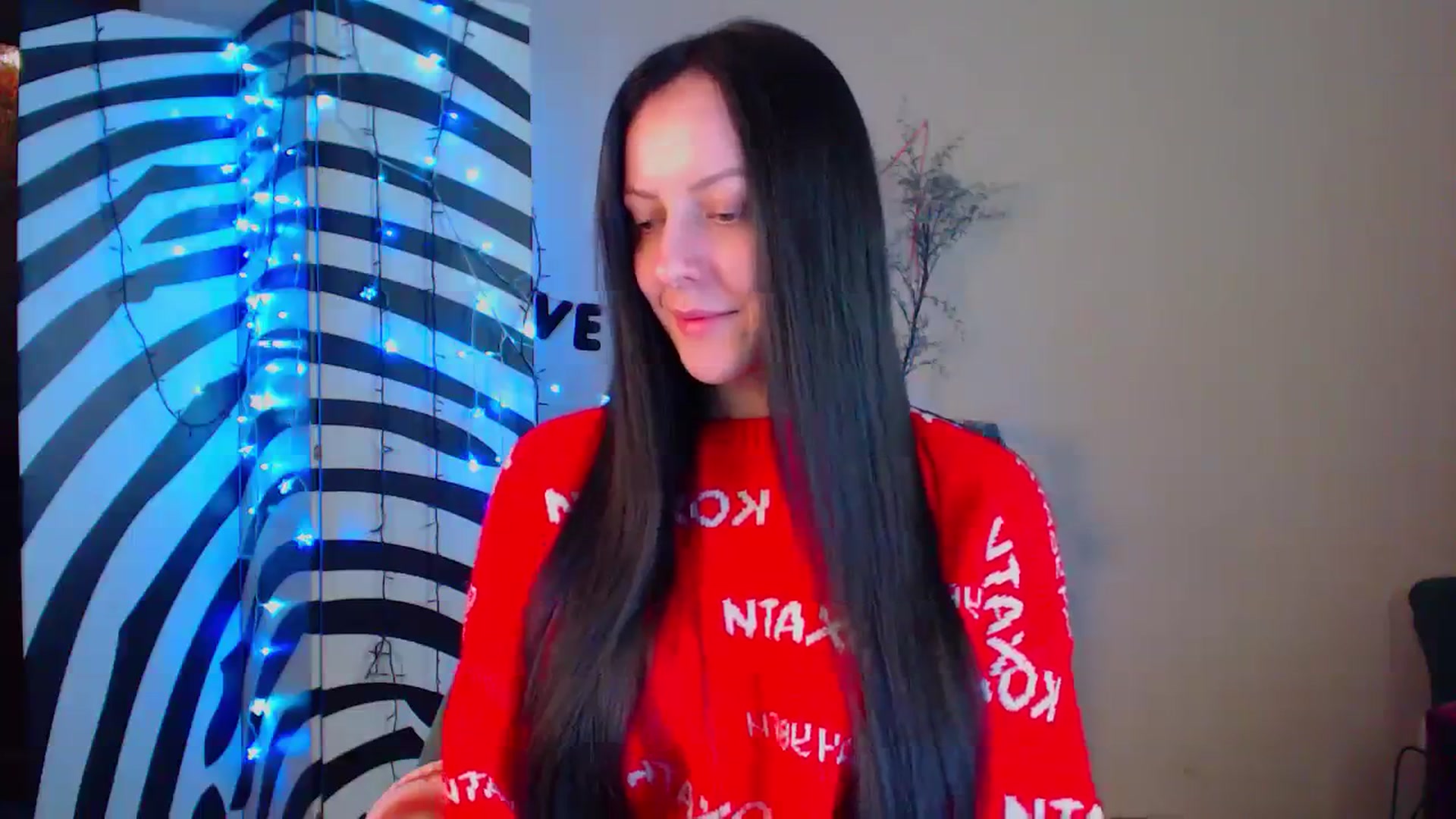 Gallery image thumbnail from Cos_Sexy's myfreecams stream on, 01/22/2024, 14:46 image 12 of 20