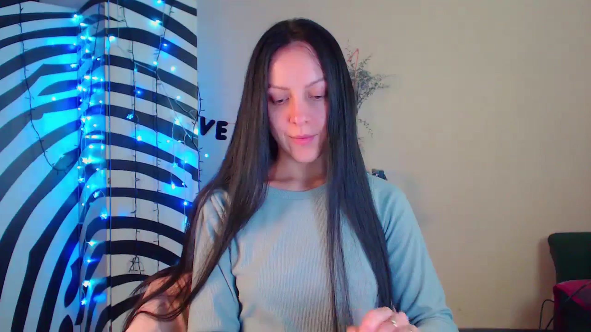 Gallery image thumbnail from Cos_Sexy's myfreecams stream on, 01/24/2024, 11:31 image 16 of 20