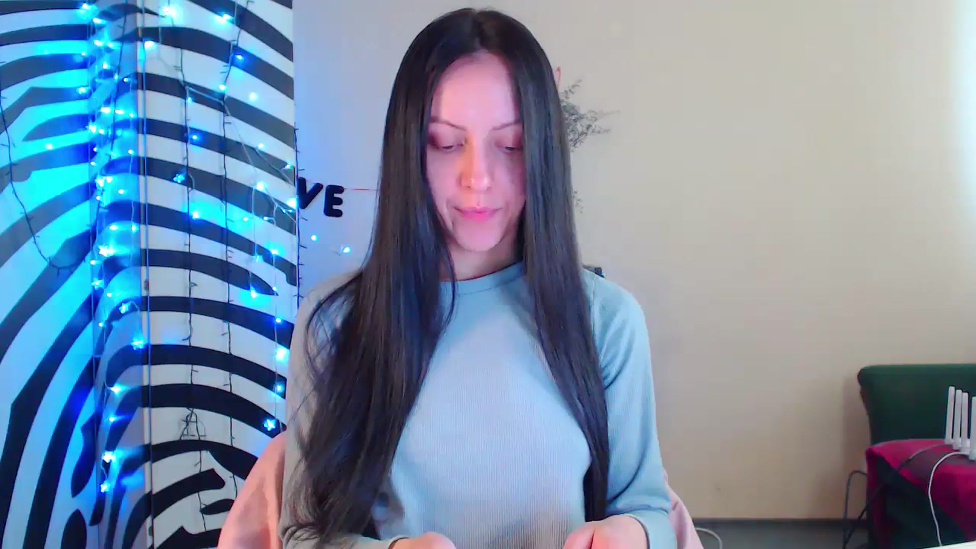 Gallery image thumbnail from Cos_Sexy's myfreecams stream on, 02/01/2024, 12:50 image 4 of 20